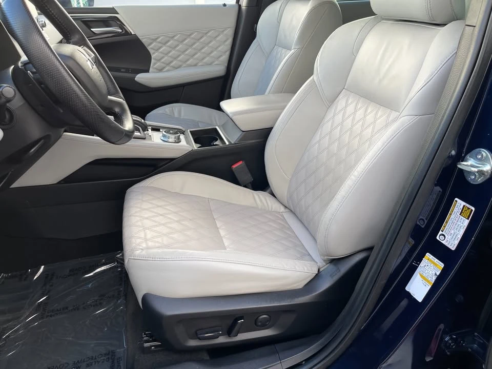 2022 Mitsubishi Outlander - Image 14 of 20
