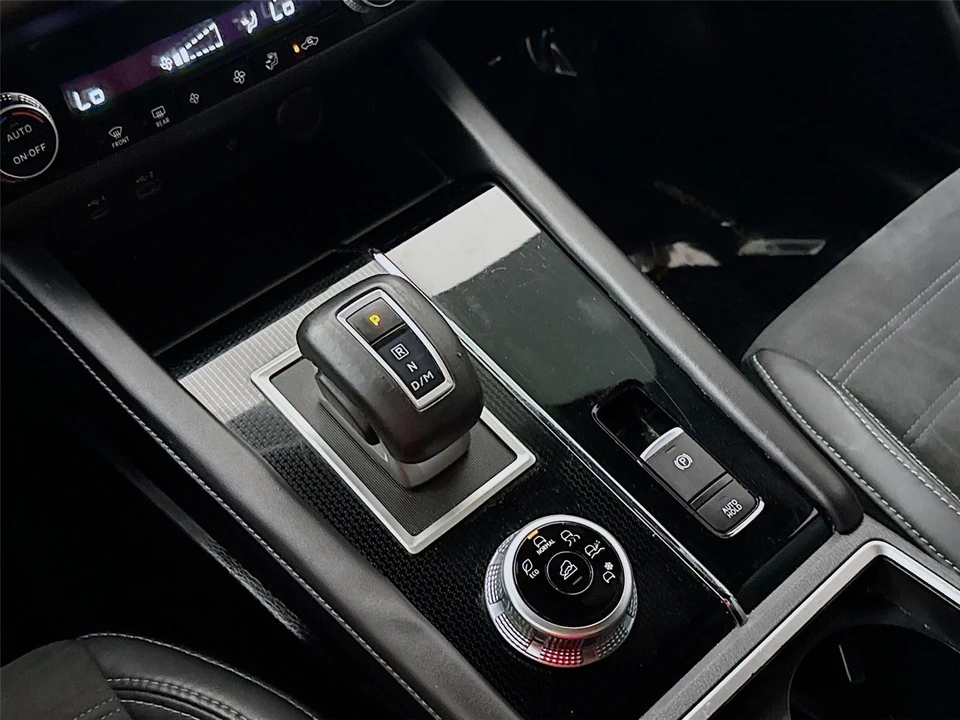2022 Mitsubishi Outlander - Image 16 of 21