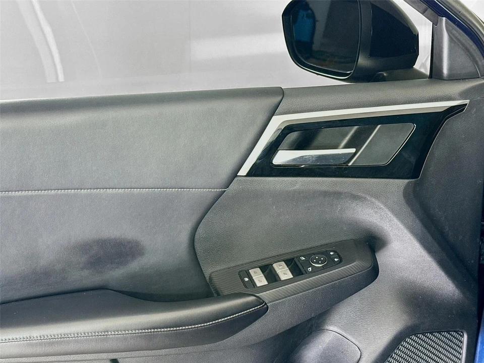 2022 Mitsubishi Outlander - Image 10 of 14