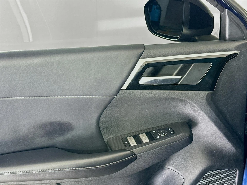 2022 Mitsubishi Outlander - Image 10 of 13
