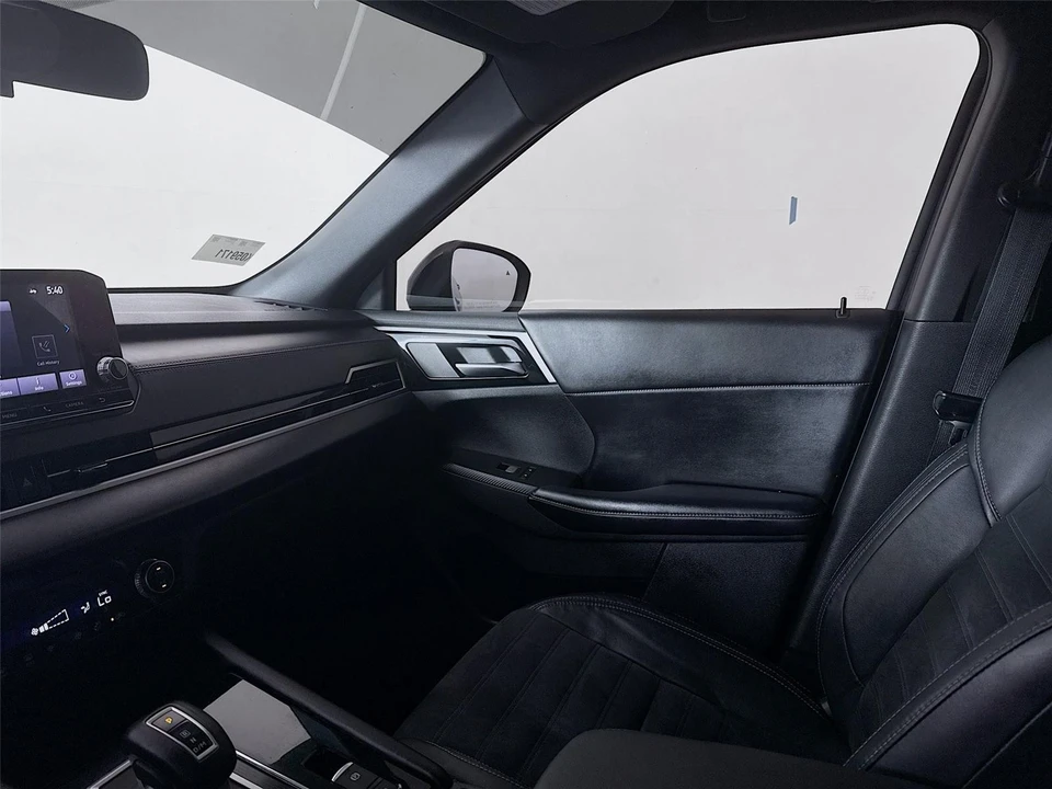 2022 Mitsubishi Outlander - Image 20 of 21
