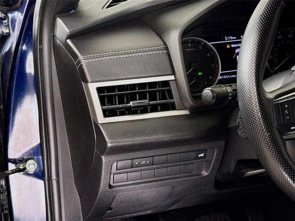 2022 Mitsubishi Outlander - Image 7 of 13