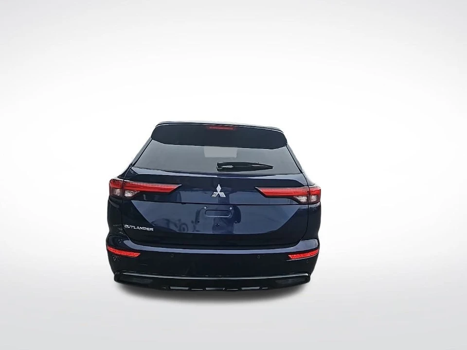 2022 Mitsubishi Outlander - Image 7 of 12