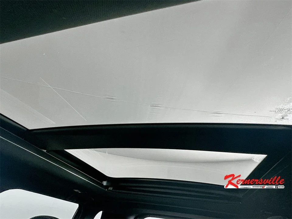 2022 Mitsubishi Outlander - Image 20 of 21