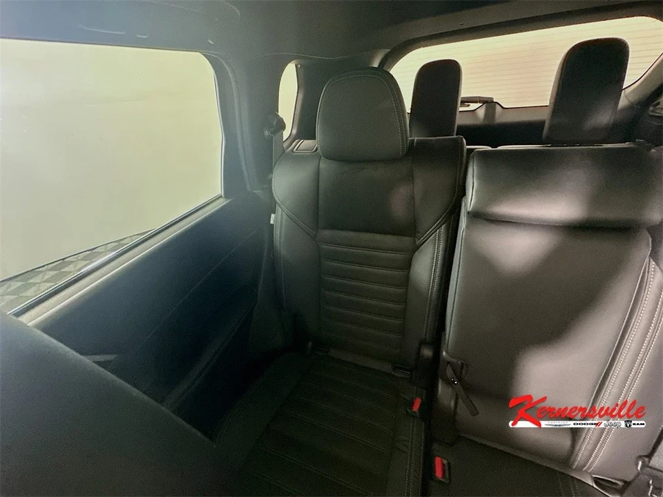 2022 Mitsubishi Outlander - Image 12 of 21
