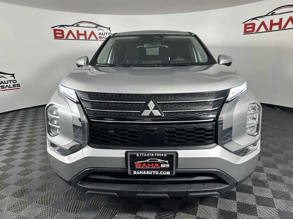 2022 Mitsubishi Outlander - Image 14 of 21