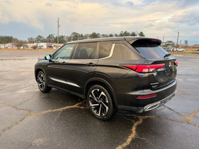 2022 Mitsubishi Outlander - Image 4 of 21