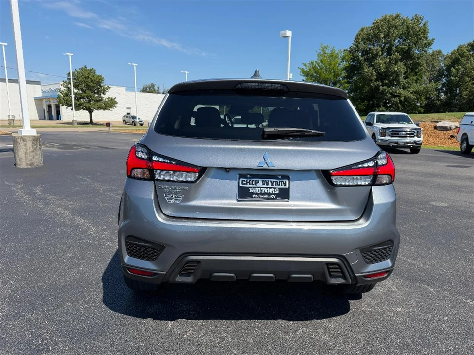 2022 Mitsubishi Outlander - Image 6 of 31