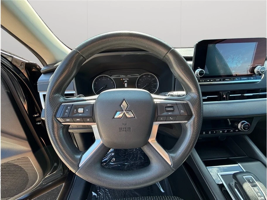 2022 Mitsubishi Outlander - Image 20 of 21