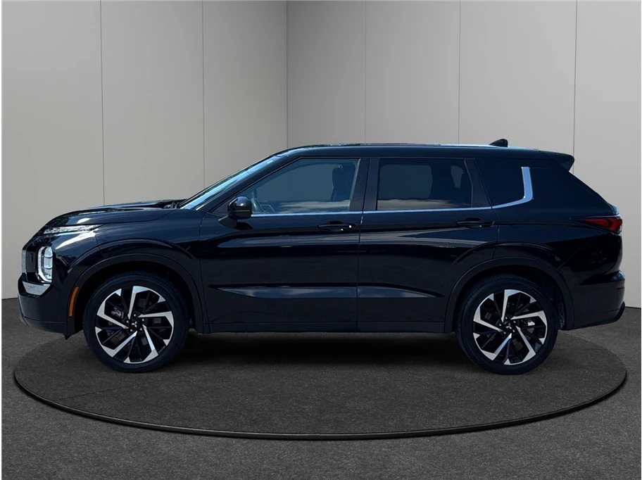 2022 Mitsubishi Outlander - Image 5 of 21