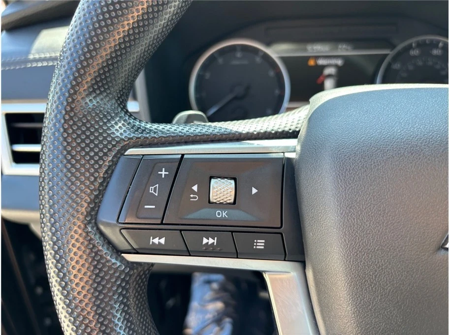 2022 Mitsubishi Outlander - Image 21 of 21