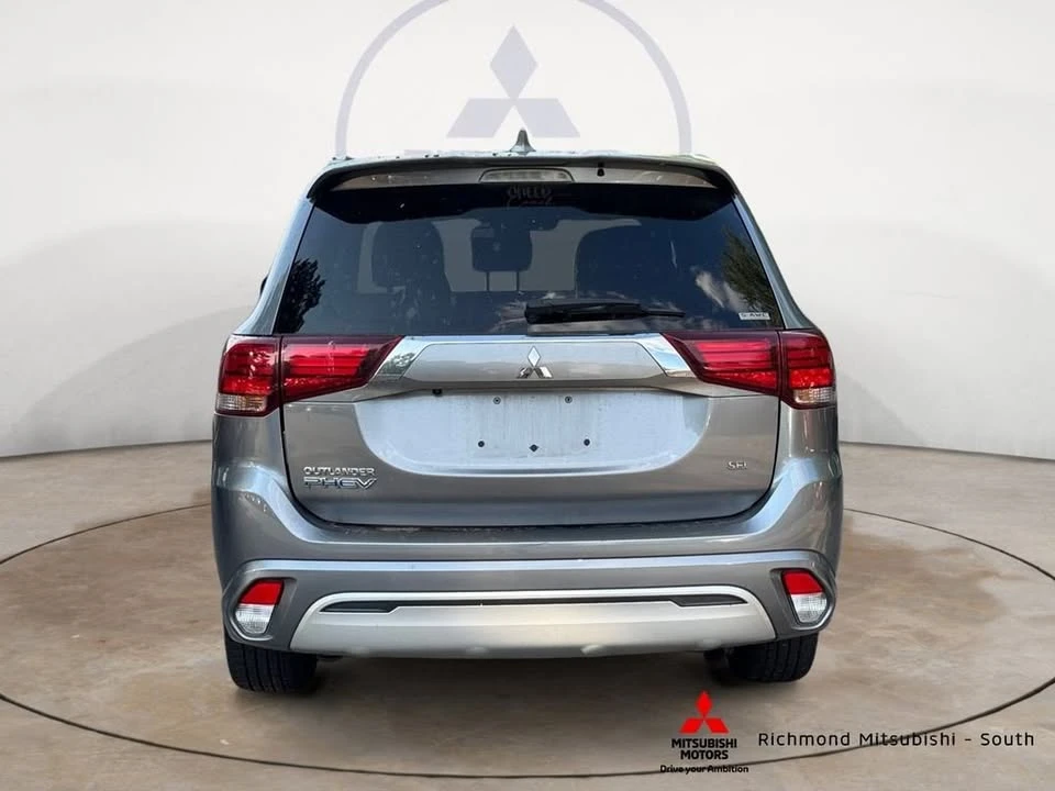 2022 Mitsubishi Outlander - Image 4 of 11
