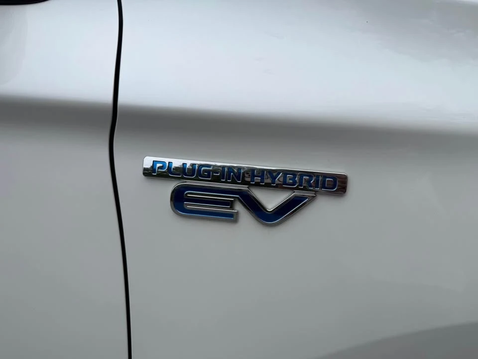 2022 Mitsubishi Outlander - Image 11 of 19
