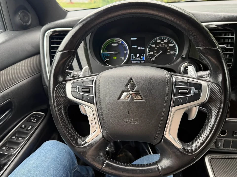 2022 Mitsubishi Outlander - Image 18 of 19