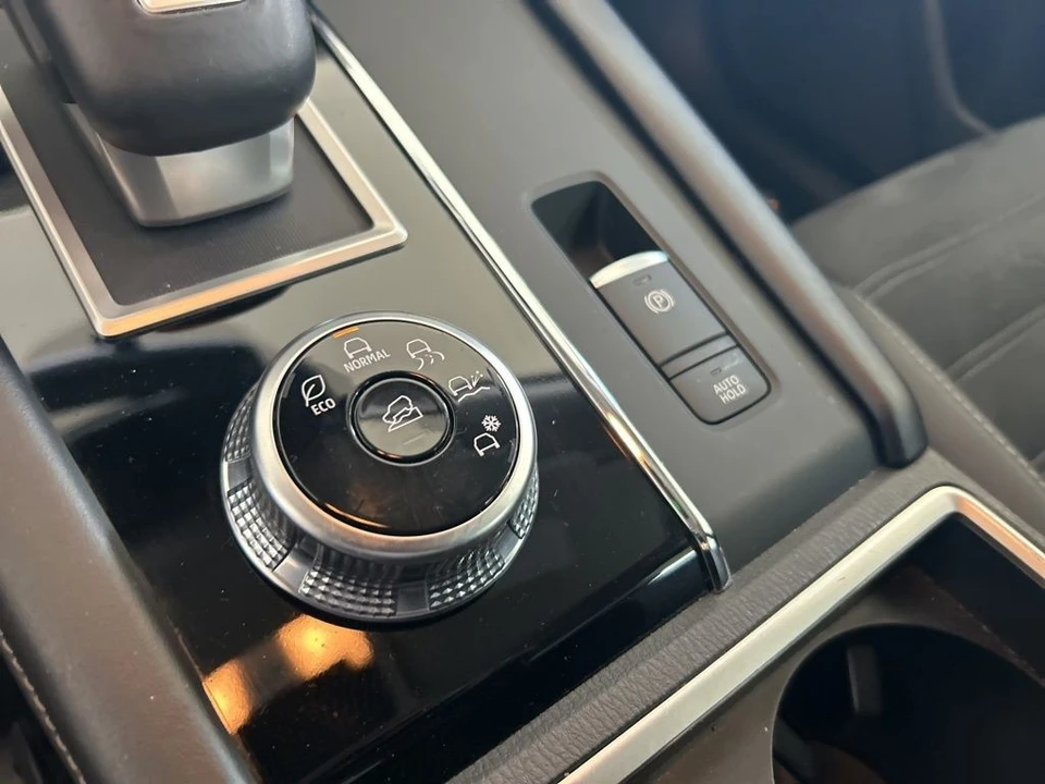 2022 Mitsubishi Outlander - Image 9 of 12