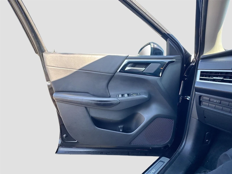 2022 Mitsubishi Outlander - Image 6 of 14