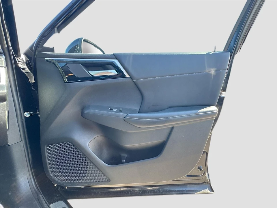 2022 Mitsubishi Outlander - Image 14 of 14