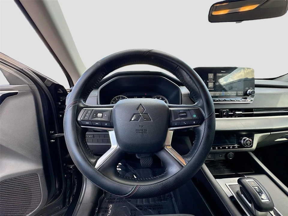 2022 Mitsubishi Outlander - Image 19 of 21