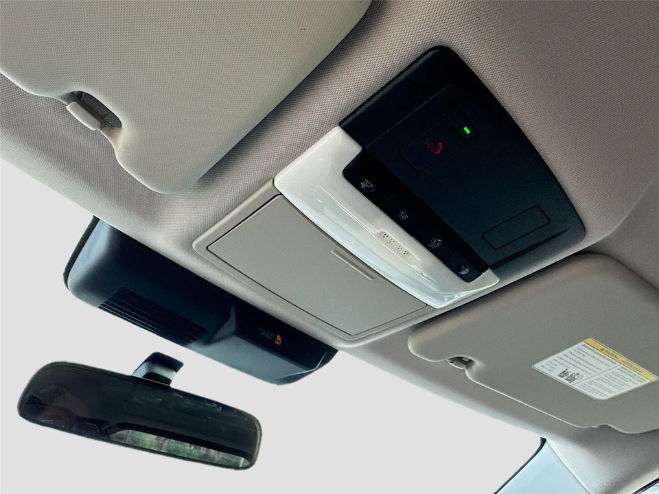 2022 Mitsubishi Outlander - Image 13 of 21