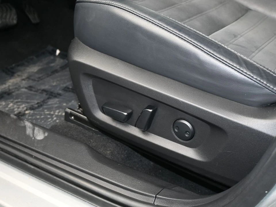 2022 Mitsubishi Outlander - Image 12 of 12