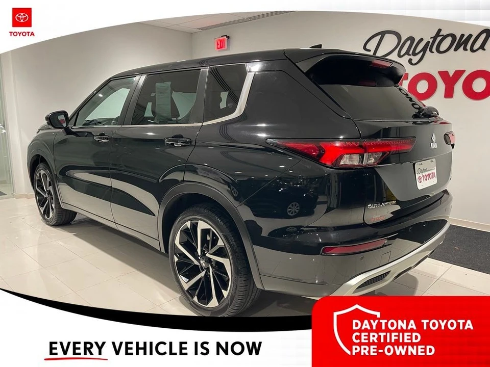 2022 Mitsubishi Outlander - Image 11 of 12