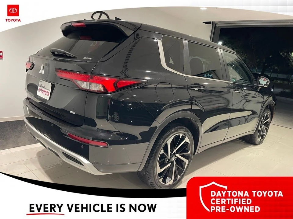 2022 Mitsubishi Outlander - Image 5 of 12