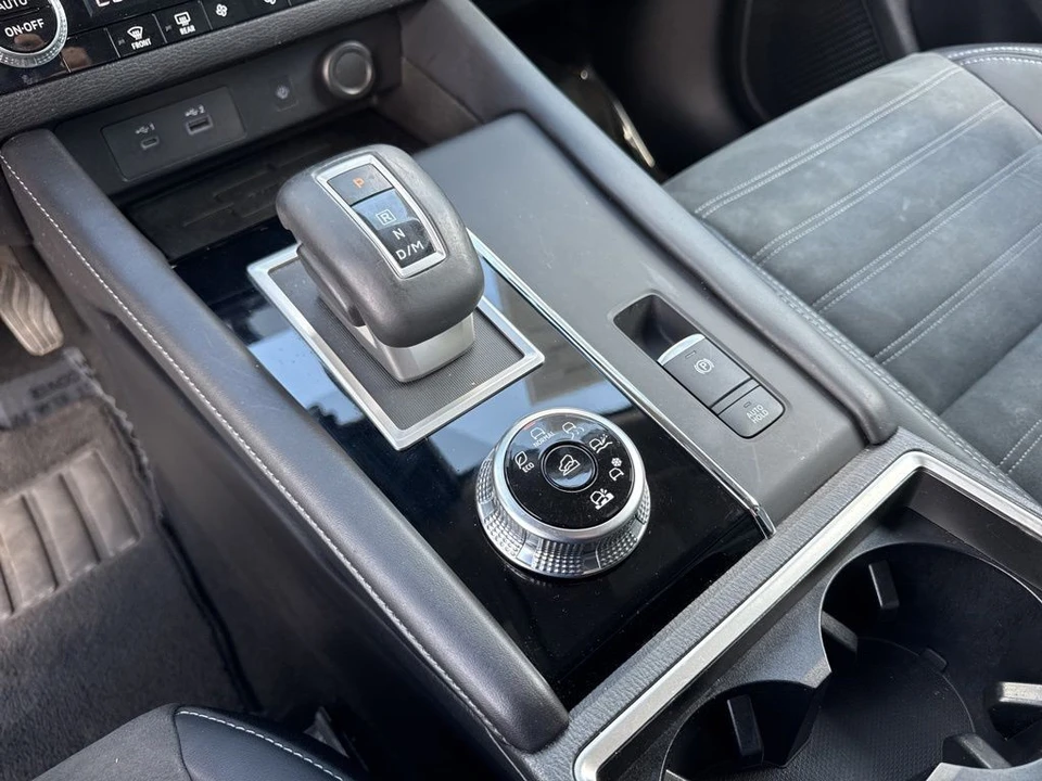 2022 Mitsubishi Outlander - Image 18 of 21