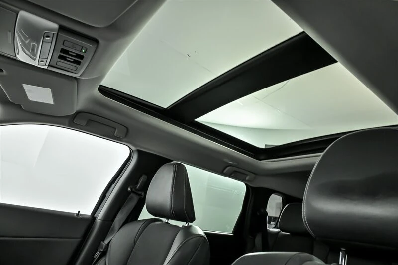 2022 Mitsubishi Outlander - Image 19 of 21
