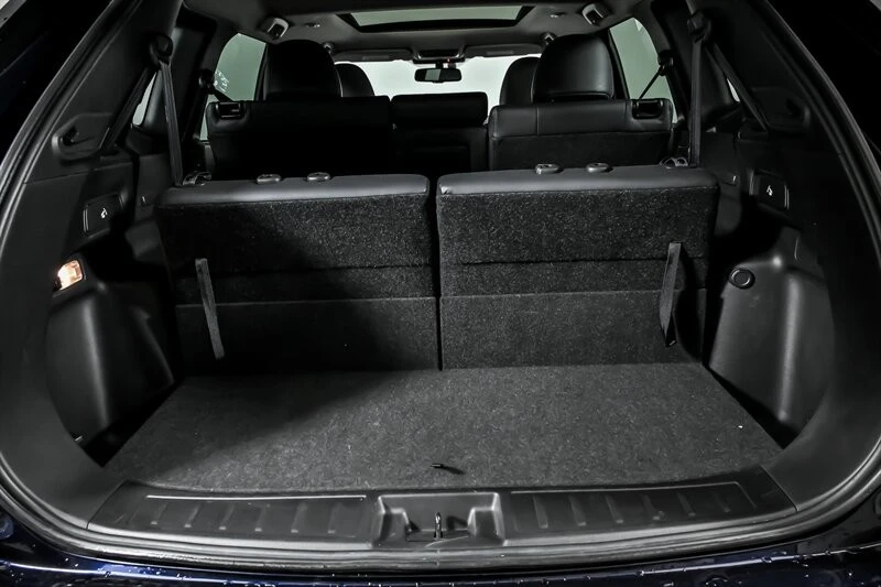 2022 Mitsubishi Outlander - Image 13 of 21