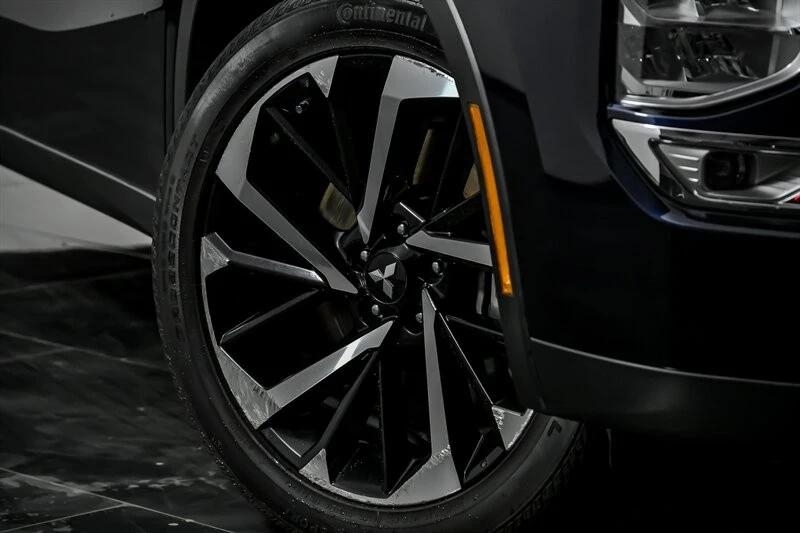 2022 Mitsubishi Outlander - Image 3 of 21