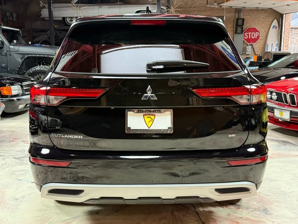 2022 Mitsubishi Outlander - Image 5 of 21