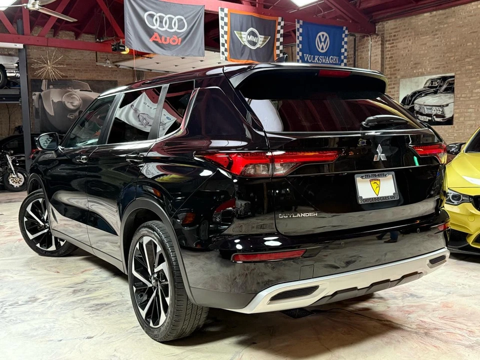 2022 Mitsubishi Outlander - Image 6 of 21