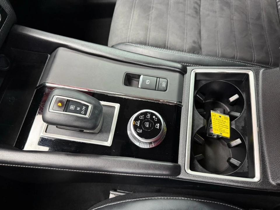 2022 Mitsubishi Outlander - Image 21 of 21