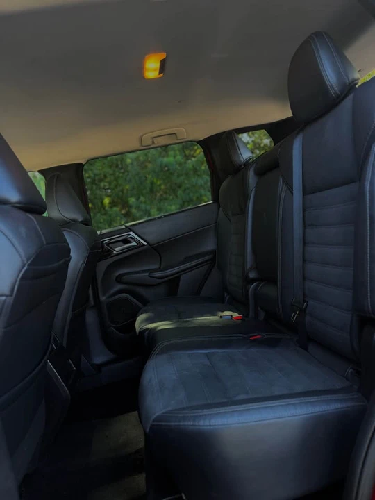2022 Mitsubishi Outlander - Image 7 of 10