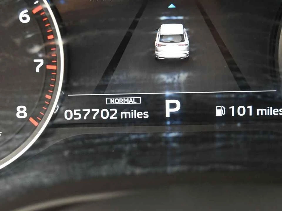 2022 Mitsubishi Outlander - Image 15 of 17