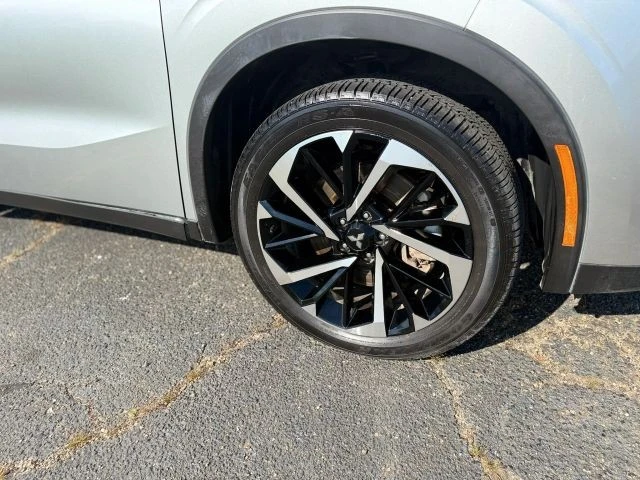 2022 Mitsubishi Outlander - Image 4 of 20