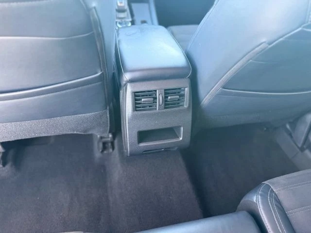 2022 Mitsubishi Outlander - Image 10 of 21