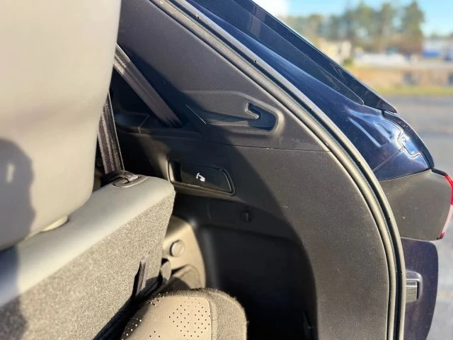 2022 Mitsubishi Outlander - Image 16 of 21