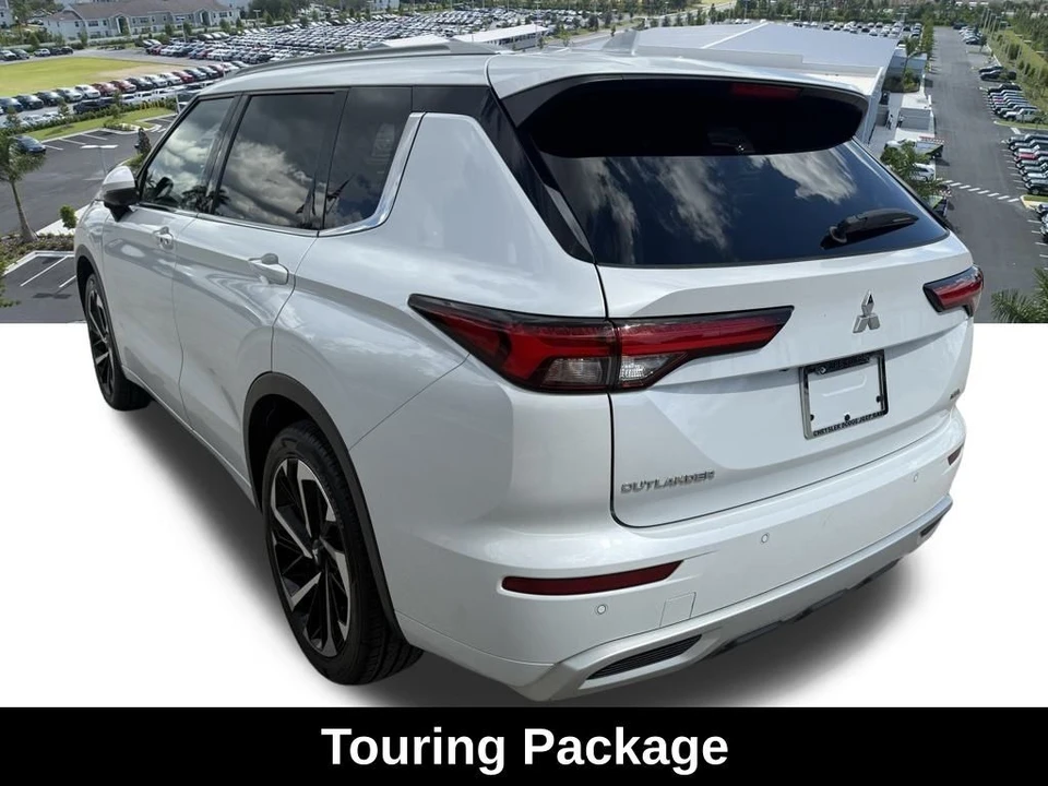 2022 Mitsubishi Outlander - Image 6 of 12