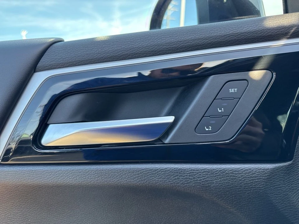 2022 Mitsubishi Outlander - Image 11 of 12