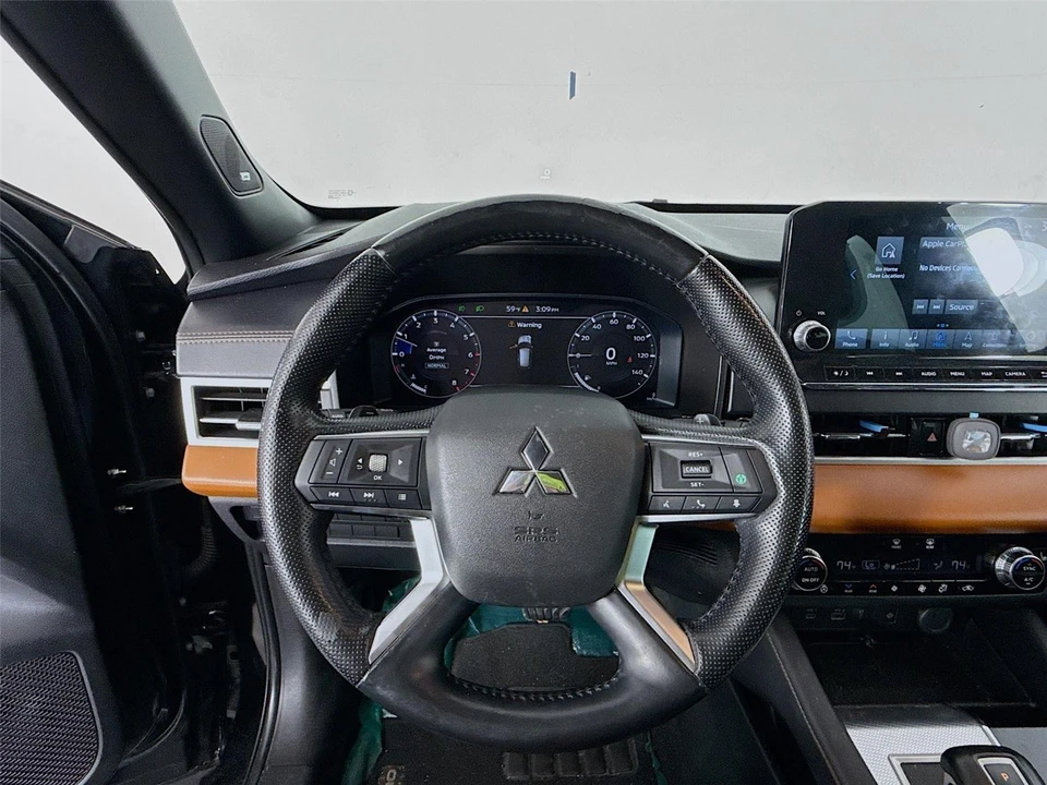 2022 Mitsubishi Outlander - Image 8 of 14