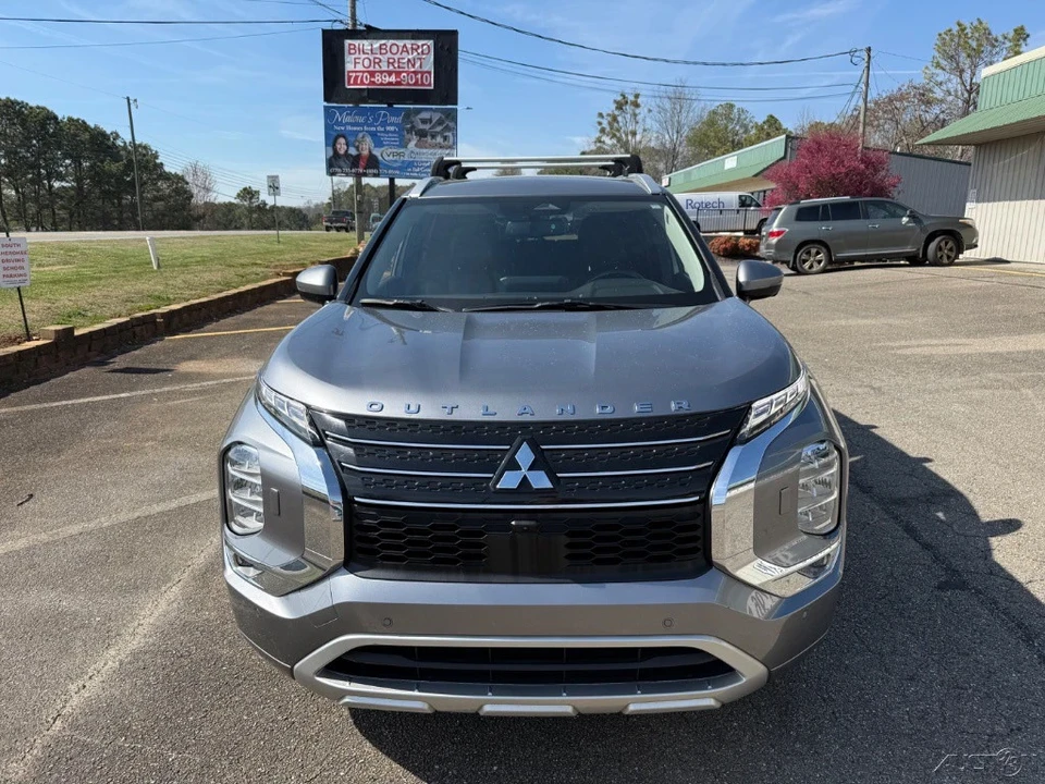 2022 Mitsubishi Outlander - Image 5 of 12