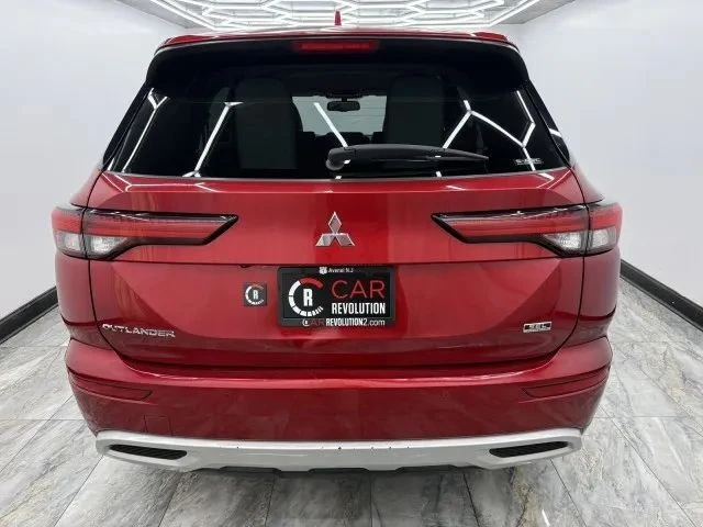 2022 Mitsubishi Outlander - Image 5 of 12