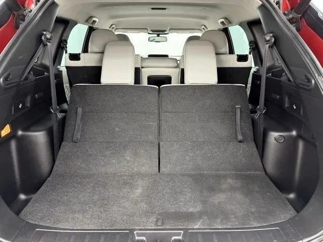 2022 Mitsubishi Outlander - Image 8 of 12