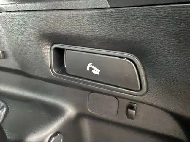 2022 Mitsubishi Outlander - Image 12 of 12