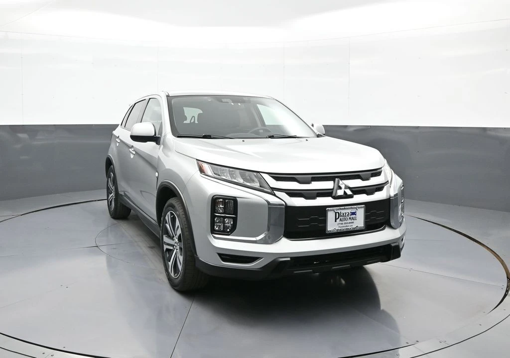 2022 Mitsubishi Outlander - Image 3 of 21