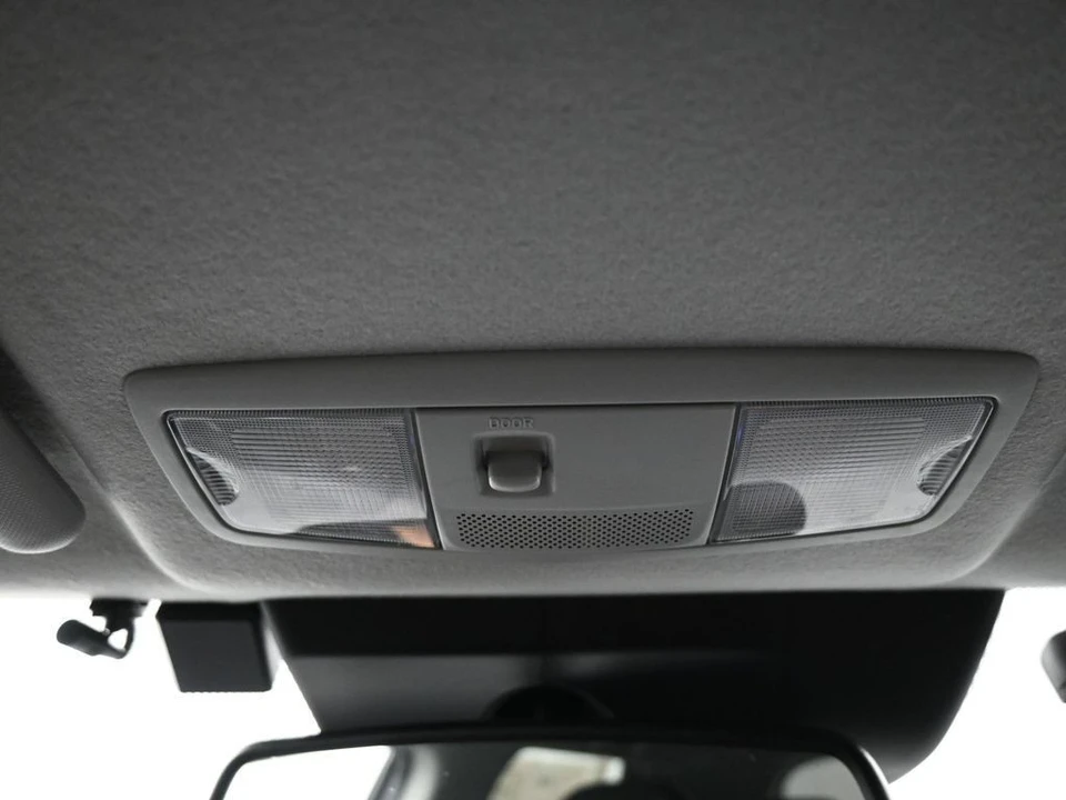 2022 Mitsubishi Outlander - Image 17 of 21