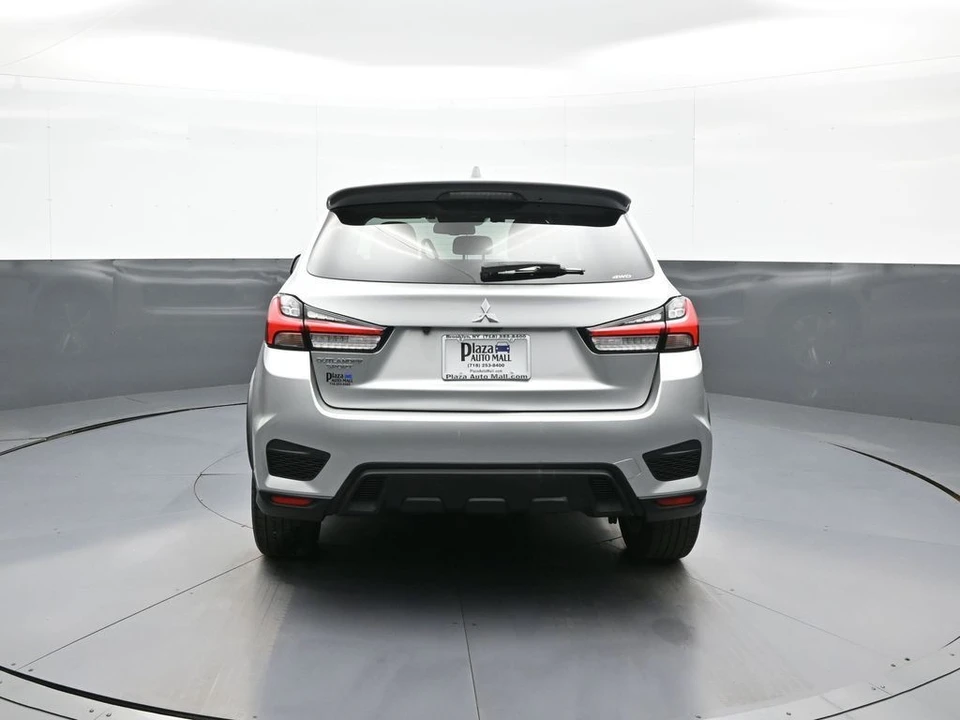 2022 Mitsubishi Outlander - Image 7 of 21