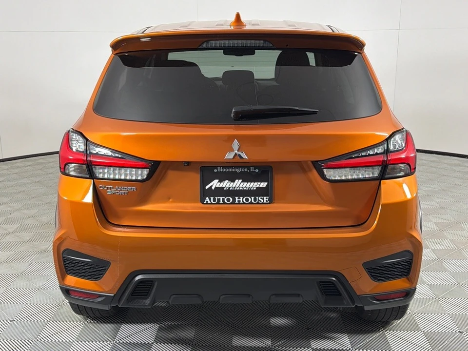 2022 Mitsubishi Outlander - Image 6 of 21