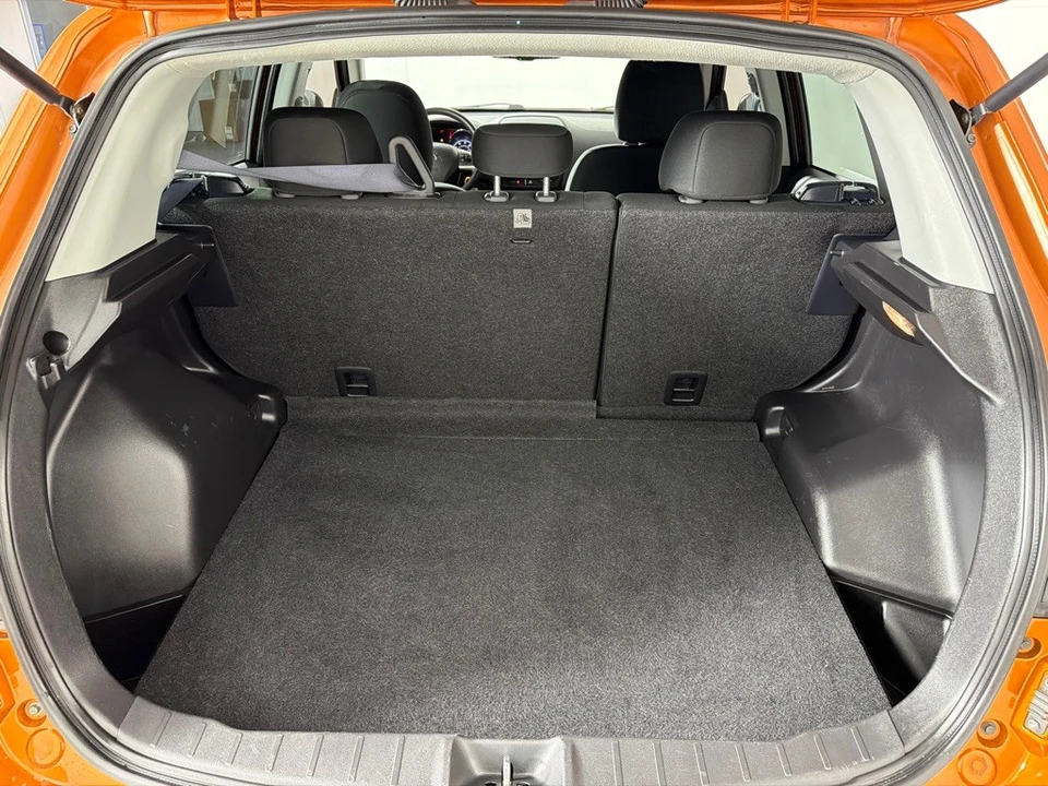 2022 Mitsubishi Outlander - Image 20 of 21